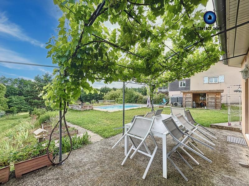 Maison - 98 m² - 5 pièces