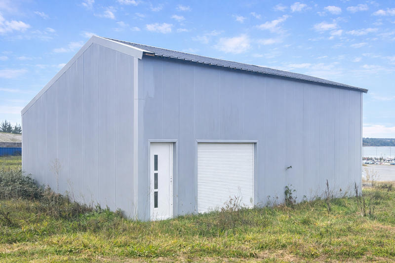 Local d'activité / Entrepôt - 95 m²