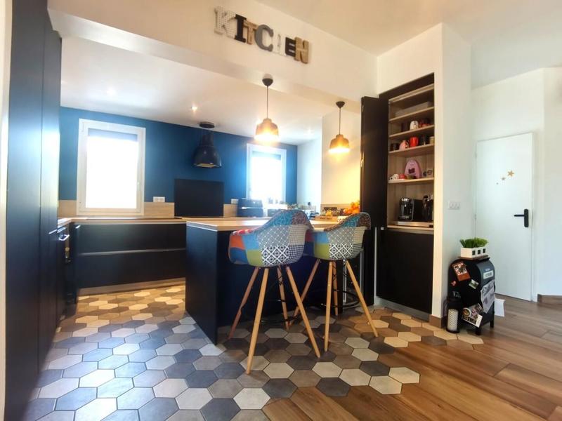 Villa - 202 m² - 7 pièces