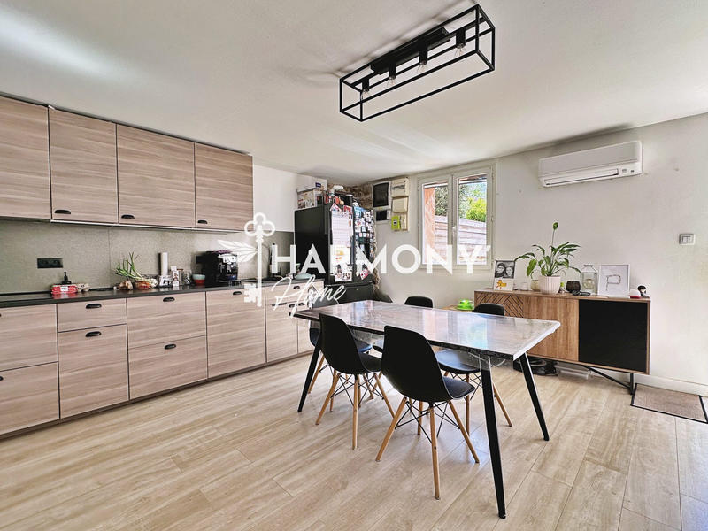 Maison - 80 m² - 4 pièces