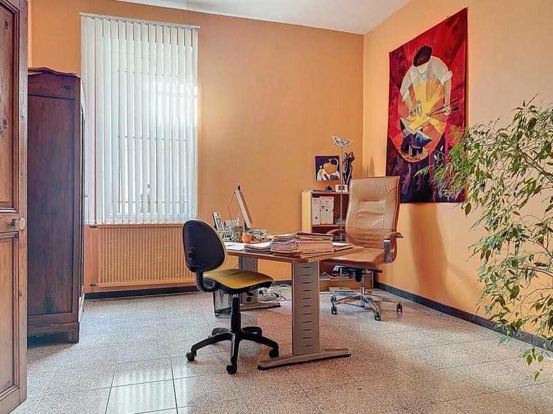 Maison - 235 m² - 7 pièces