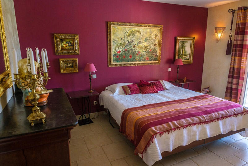 Maison - 265 m² - 9 pièces