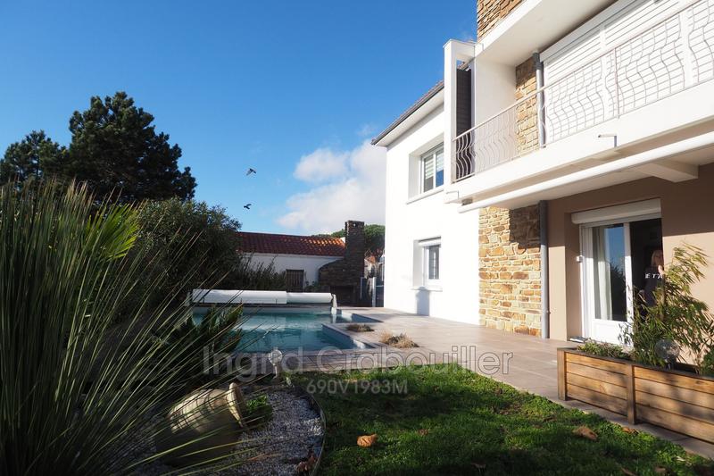 Villa - 233 m² - 7 pièces