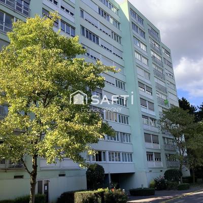 Appartement - 93 m² - 5 pièces