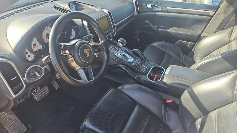 Porsche Cayenne 4.8 Dfi 520 Awd Tiptronic s Turbo