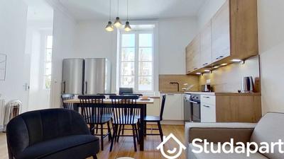 Chambre - 11 m² - 1 pièce