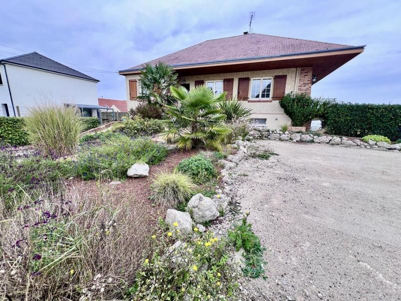 Maison - 111 m² - 4 pièces