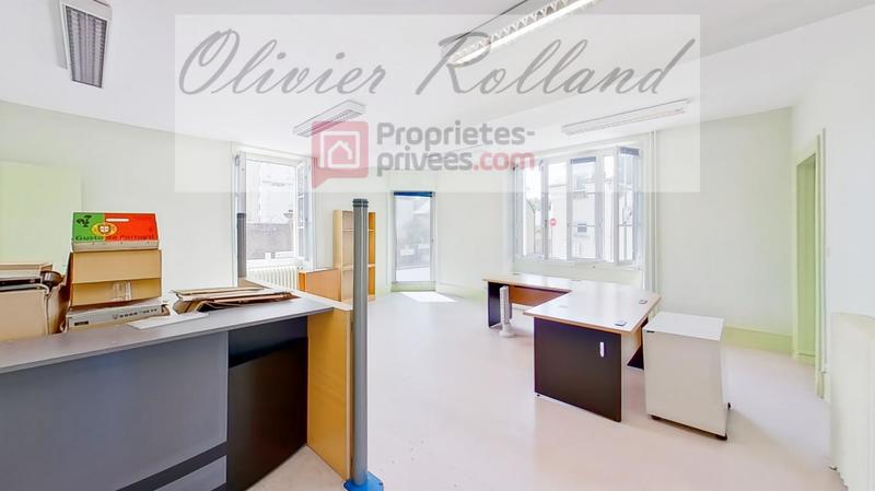 Maison - 300 m² - 13 pièces