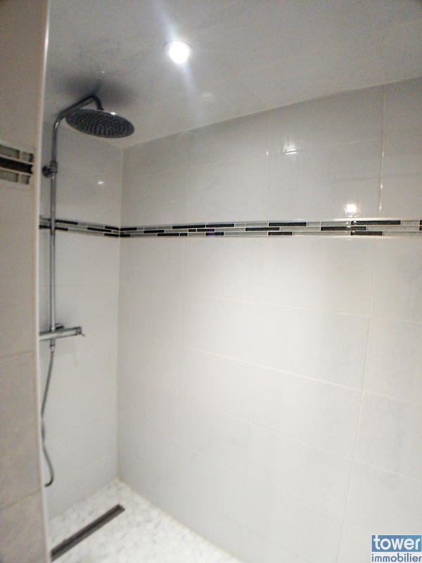 Maison - 220 m² - 7 pièces