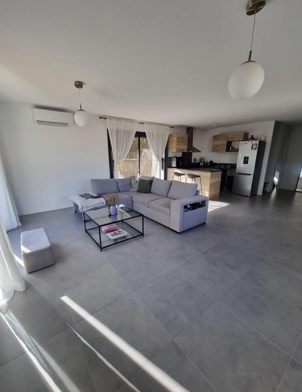 Maison - 111 m² - 5 pièces