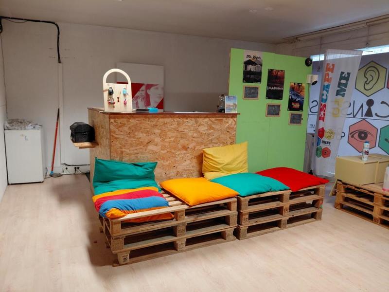 Local d'activité / Entrepôt - 135 m²