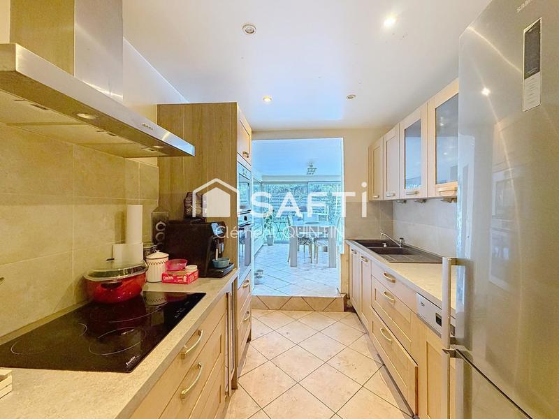 Maison - 160 m² - 7 pièces