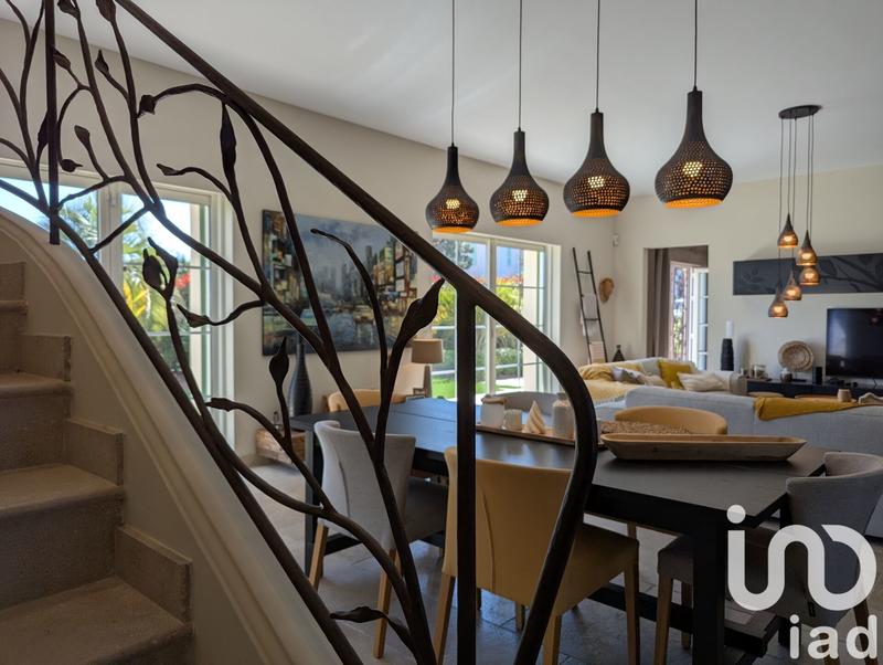 Maison - 192 m² - 6 pièces