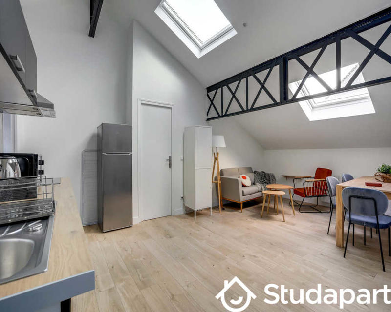 Chambre - 50 m² - 1 pièce