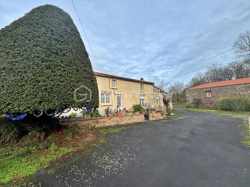 Maison - 175 m² - 8 pièces