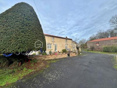 Maison - 175 m² - 8 pièces