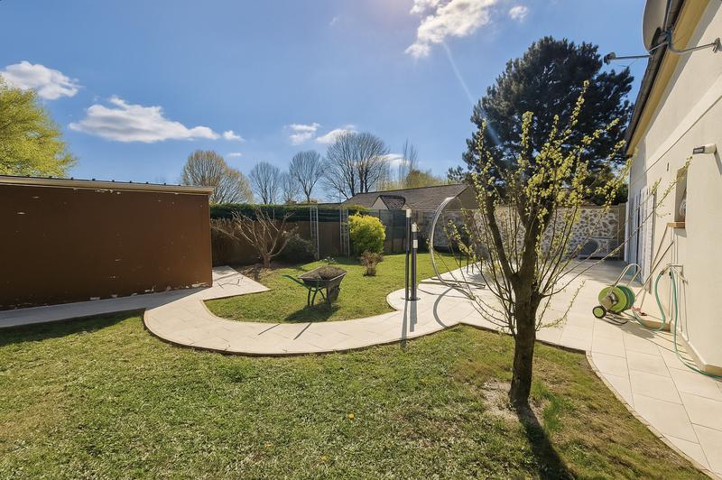 Maison - 166 m² - 7 pièces