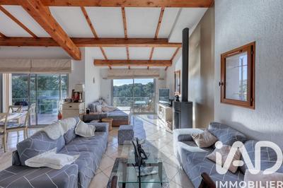 Maison - 162 m² - 7 pièces