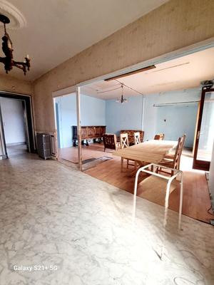 Maison de village - 250 m² - 10 pièces