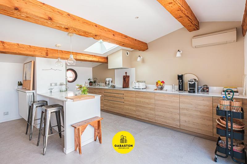 Maison - 193 m² - 7 pièces