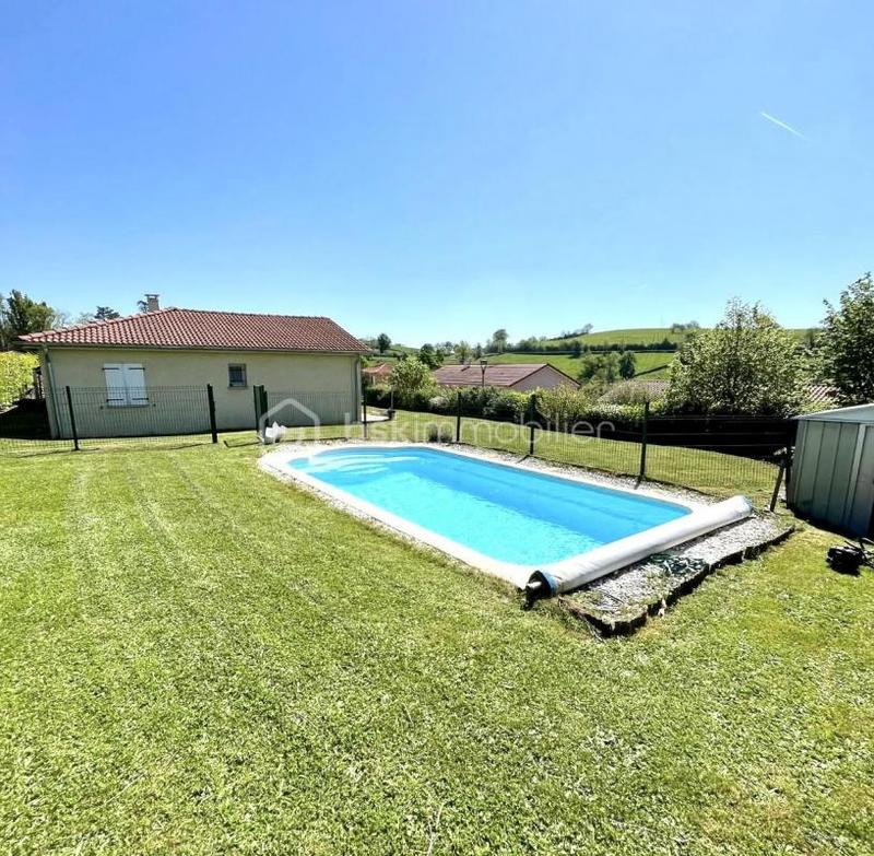 Maison - 110 m² - 5 pièces