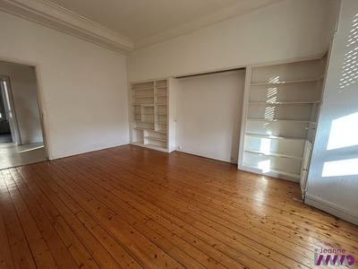 Appartement - 140 m² - 6 pièces