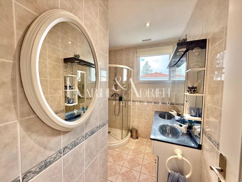 Maison - 94 m² - 5 pièces