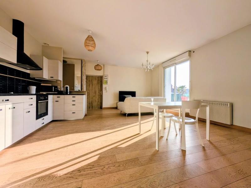 Appartement - 65 m² - 3 pièces