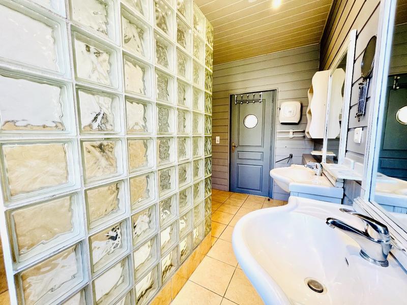 Maison - 200 m² - 4 pièces