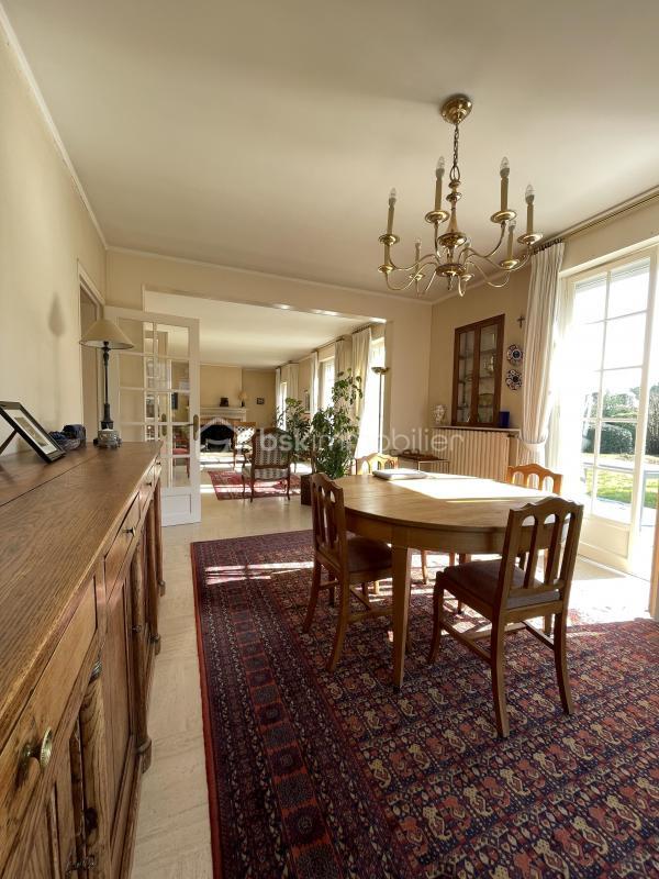 Maison en pierre - 219 m² - 8 pièces