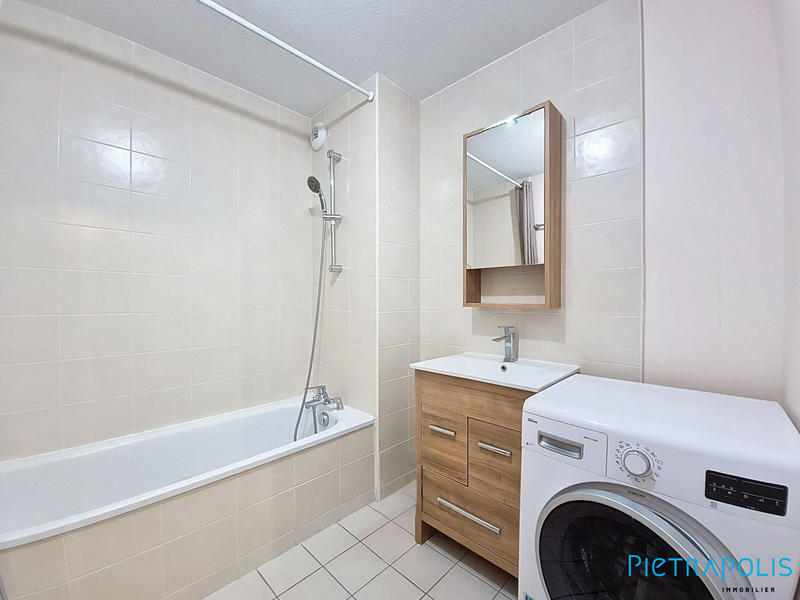 Appartement - 64 m² - 3 pièces