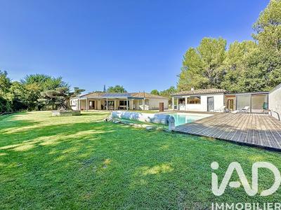 Maison - 141 m² - 6 pièces