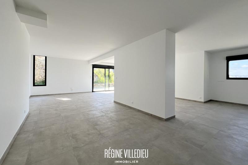 Villa - 210 m² - 5 pièces