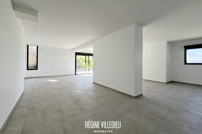 Villa - 210 m² - 5 pièces