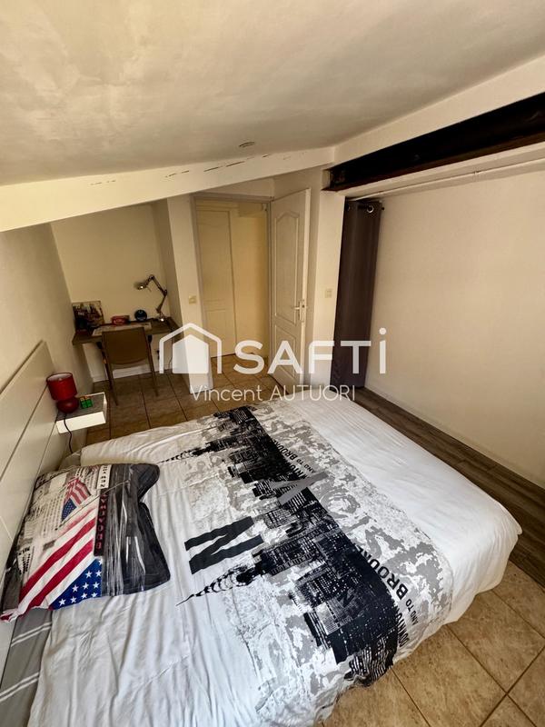 Maison - 185 m² - 7 pièces