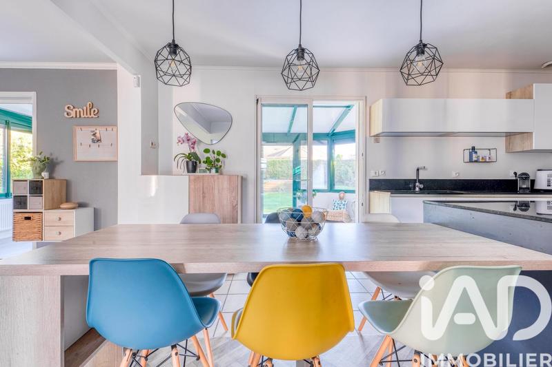 Maison - 200 m² - 8 pièces