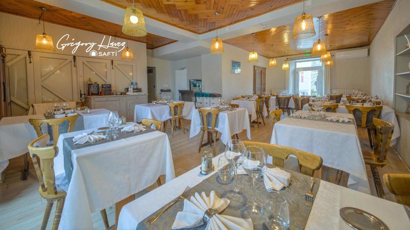 Local commercial - 544 m²