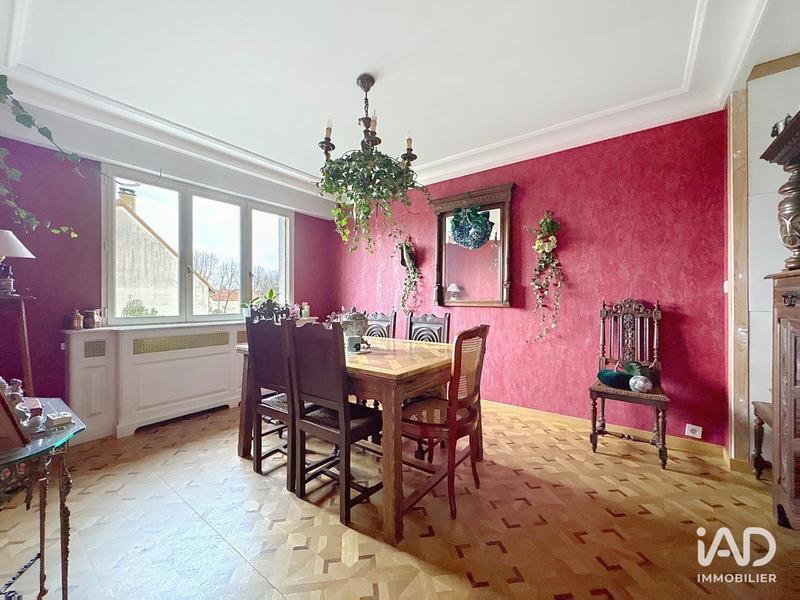 Maison - 196 m² - 7 pièces