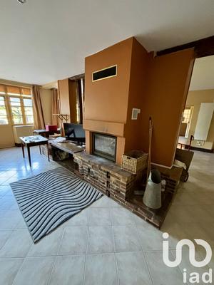 Maison - 245 m² - 12 pièces