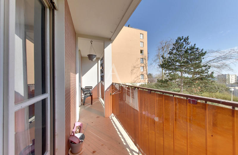 Appartement - 87 m² - 5 pièces