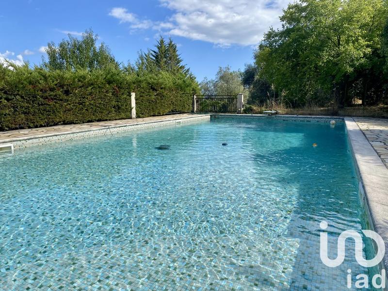 Maison - 332 m² - 7 pièces