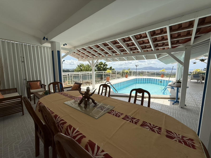 Propriété - 350 m² - 10 pièces