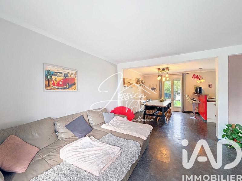 Maison - 126 m² - 8 pièces