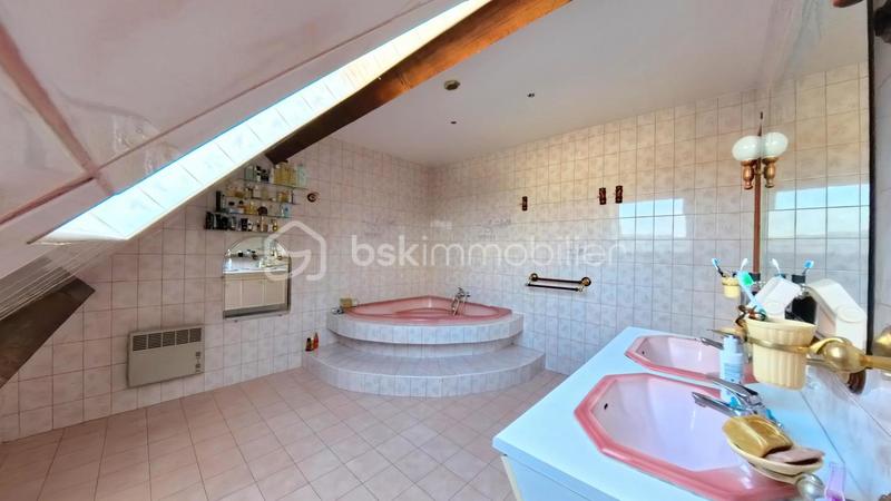 Maison - 120 m² - 6 pièces