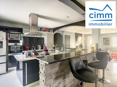 Maison - 194 m² - 6 pièces
