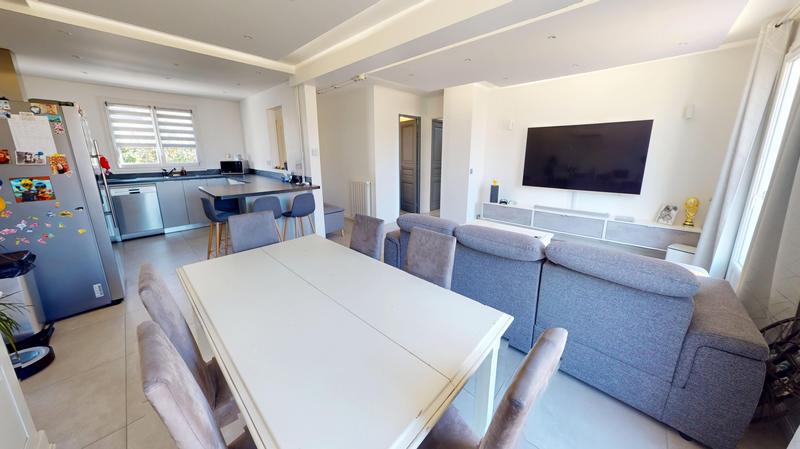 Maison - 108 m² - 5 pièces