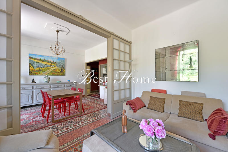 Appartement - 100 m² - 4 pièces