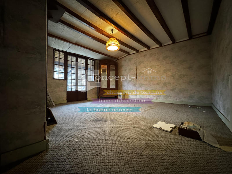 Maison - 96 m² - 5 pièces