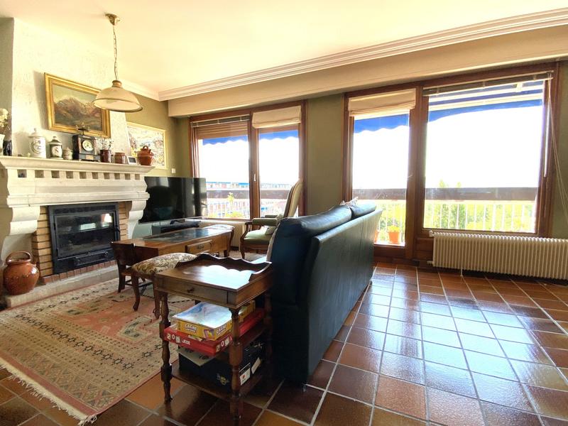 Appartement - 102 m² - 5 pièces