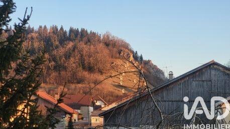 Maison - 182 m² - 8 pièces